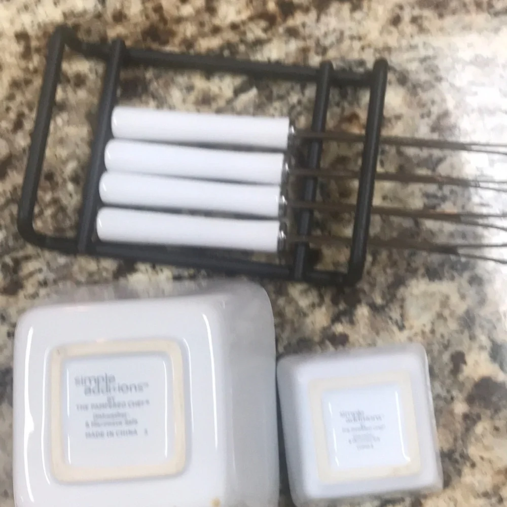 Pampered Chef  Bundle - Flan Pan 2 Piece Set, 2 Measure Cups & Fondue Set